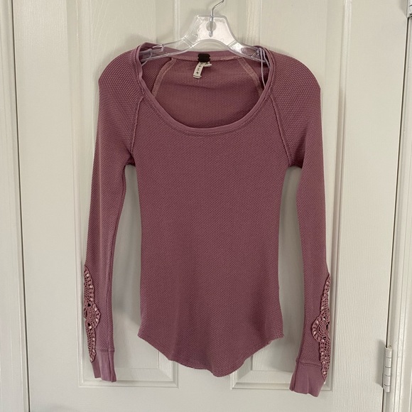 Free People We The Free Pink Long Sleeve Waffle Texture Too With Sleeve … - Picture 2 of 10